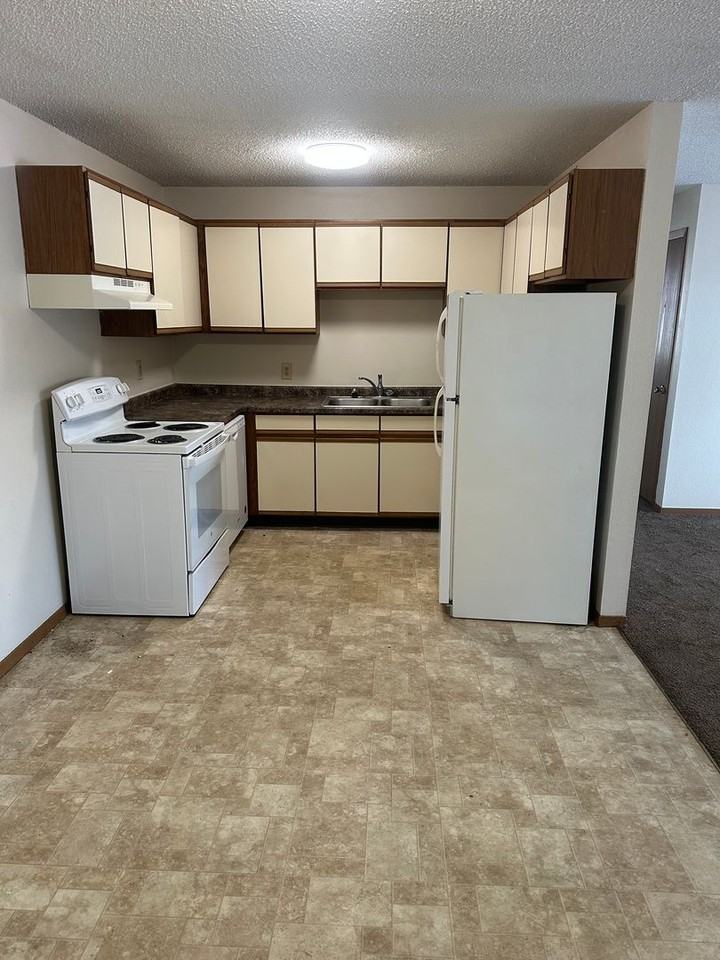 503 15th Ave Se #301 - Photo 2 of 7