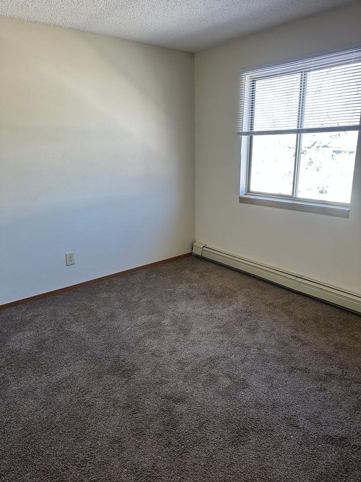 503 15th Ave Se #301 - Photo 6 of 7