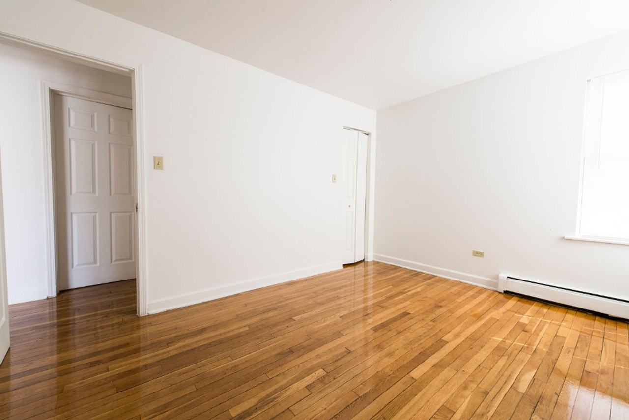 7624 S Kingston Chicago, IL 60649 - Photo 5 of 24