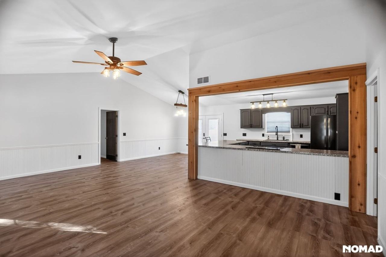 7219 Good Hope Rd - Photo 3 of 32