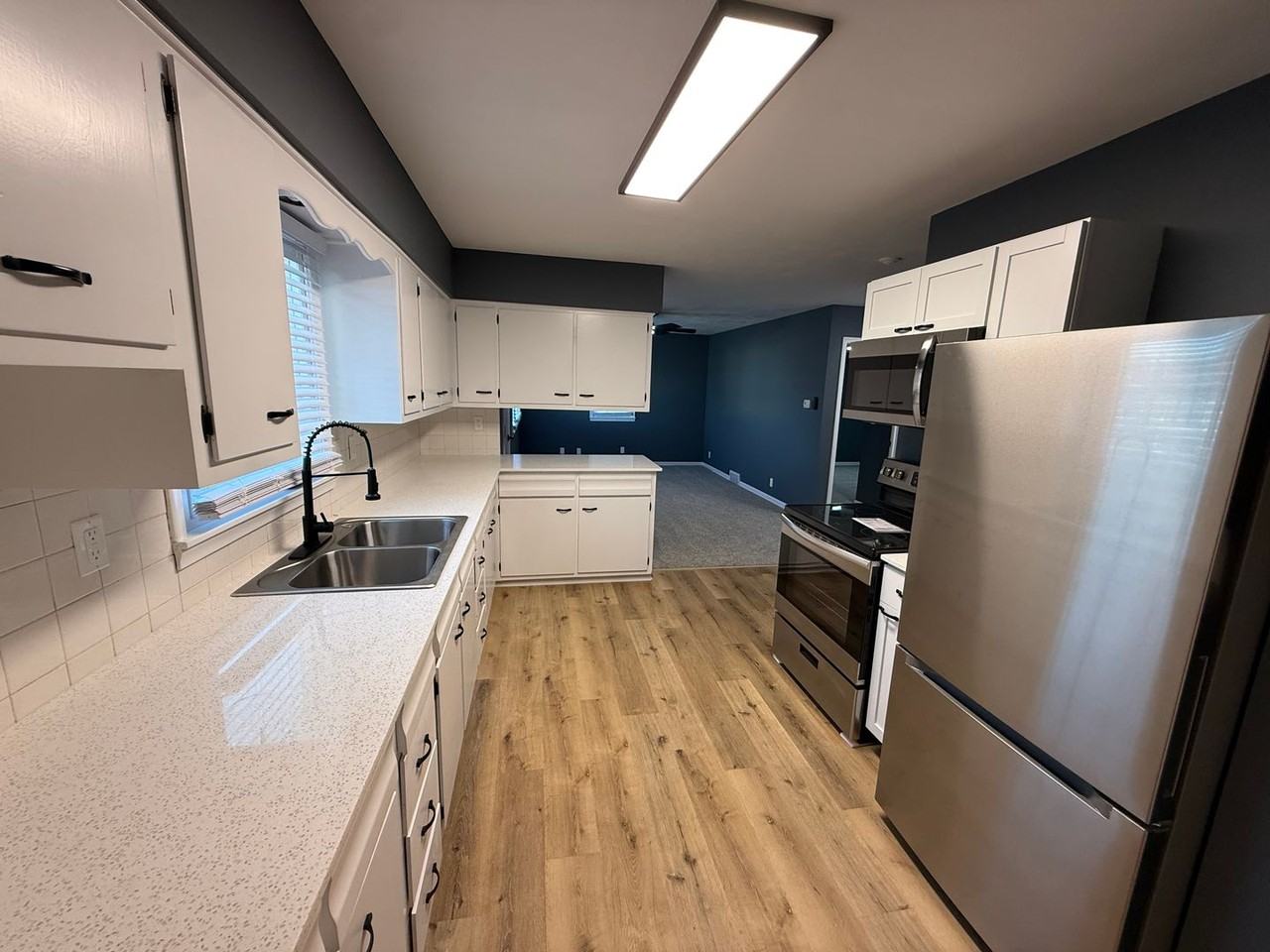 803 N Christy St - Photo 2 of 17