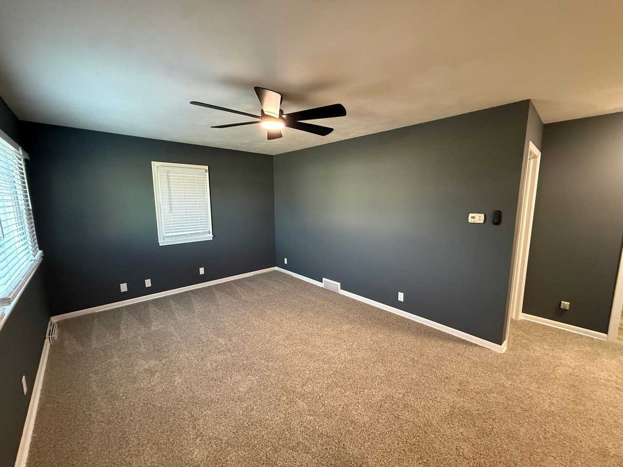 803 N Christy St - Photo 5 of 17