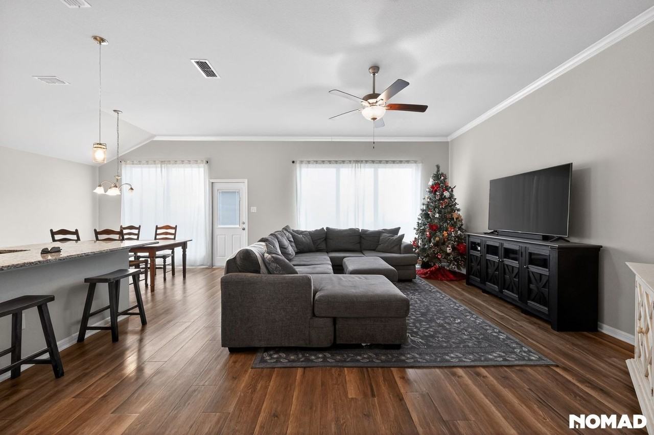 7328 Hudson Grove Dr - Photo 7 of 23