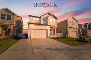 featured image of 622 N Trident Dr