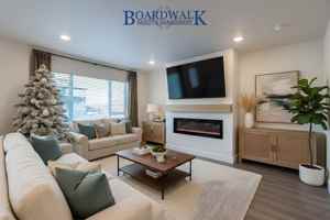 featured image of 622 N Trident Dr