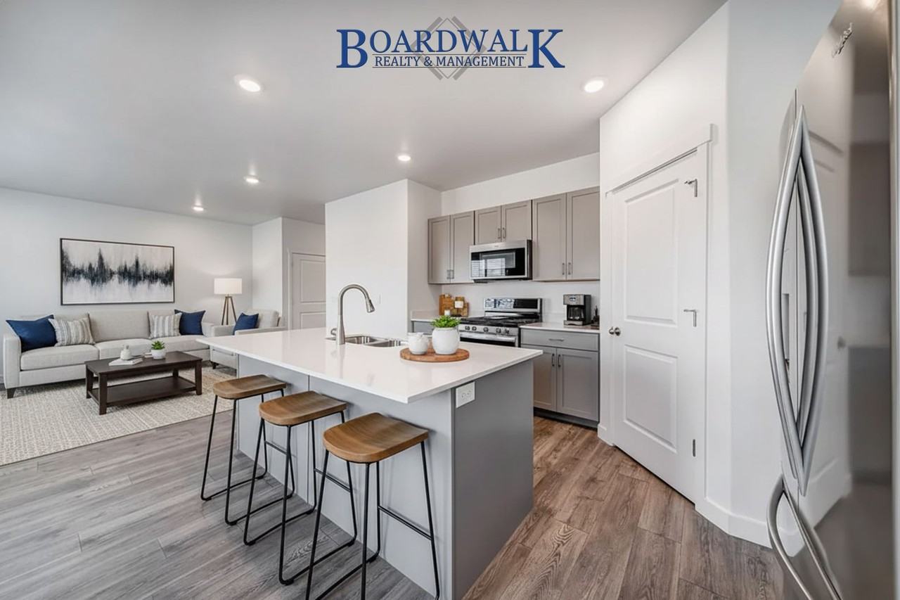 622 N Trident Dr - Photo 7 of 45