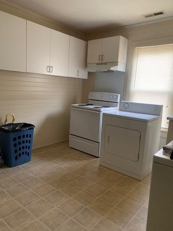 312 E Balfour Ave - Photo 7 of 11