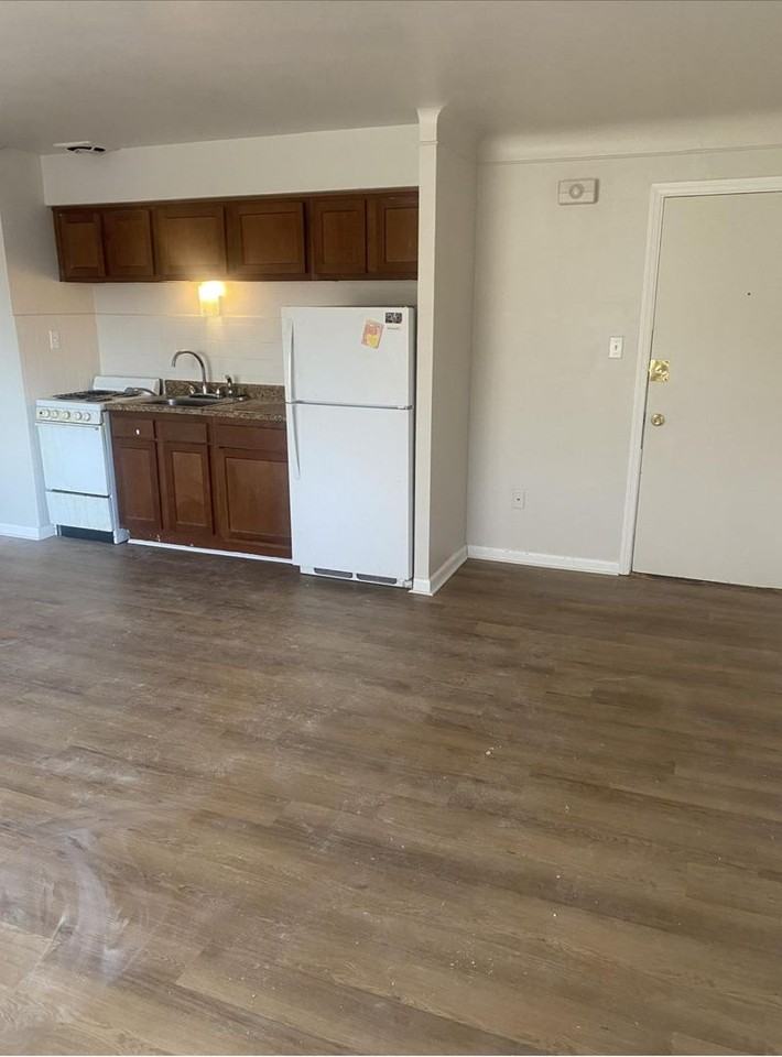 931 Tennessee Ave - Photo 2 of 5