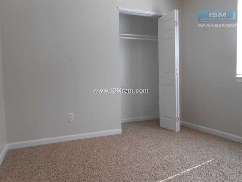 Parkside Apartments - Photo 7 of 9