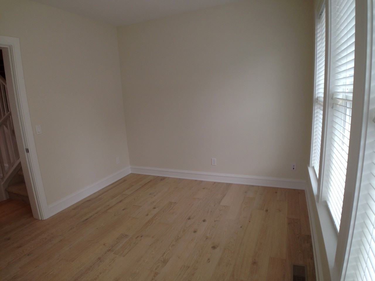 1523 129A Street - Photo 5 of 11