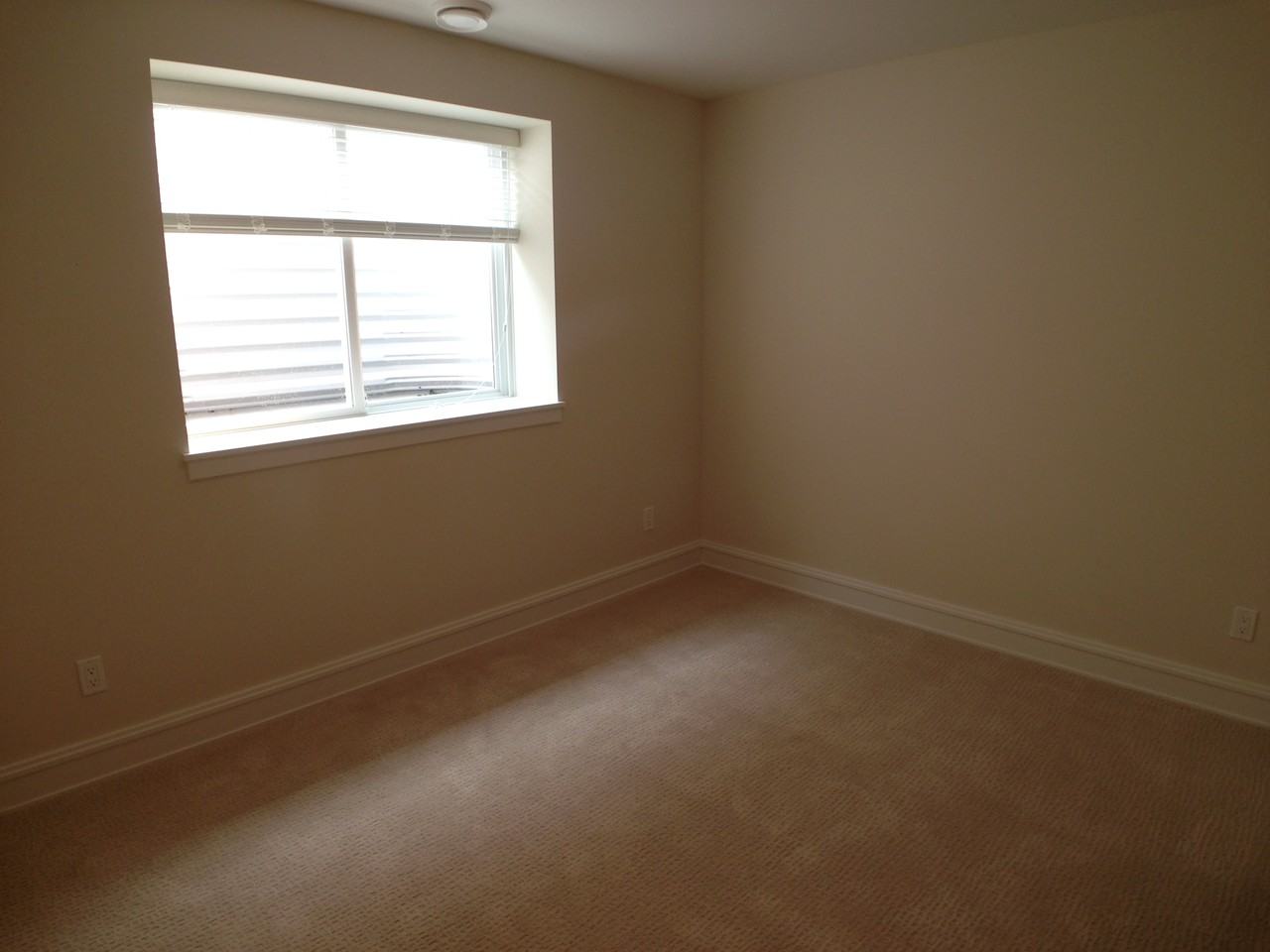 1523 129A Street - Photo 6 of 11