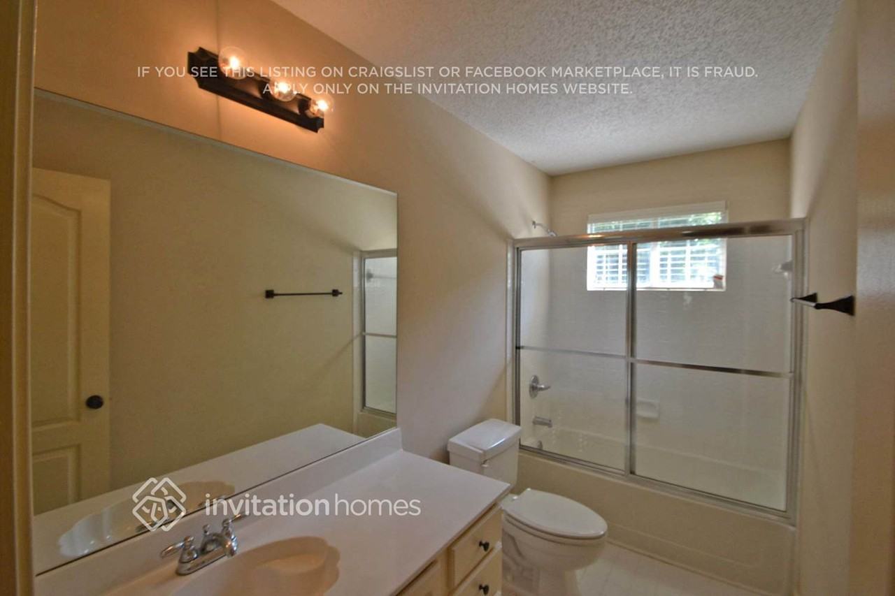 418 Devonshire Dr - Photo 7 of 9