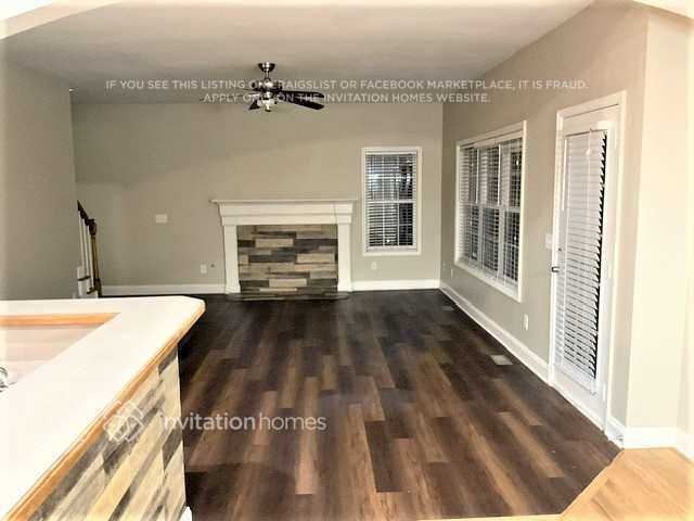 4755 Smokestone Dr - Photo 2 of 13