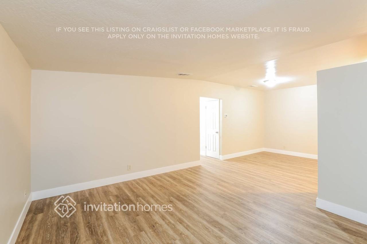 316 Grape St - Photo 4 of 17