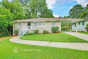 featured image of 2246 Collins Dr