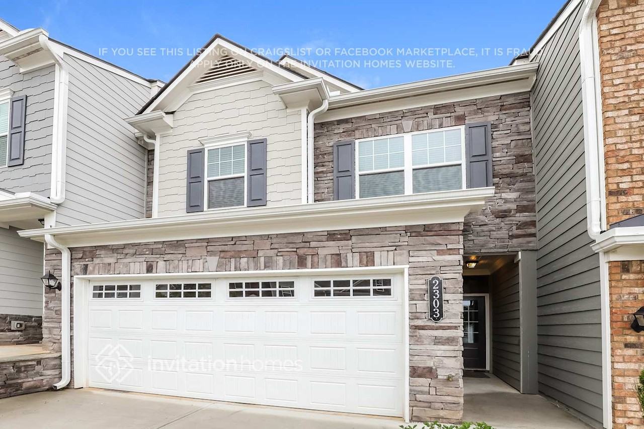 2303 Buford Town Dr
