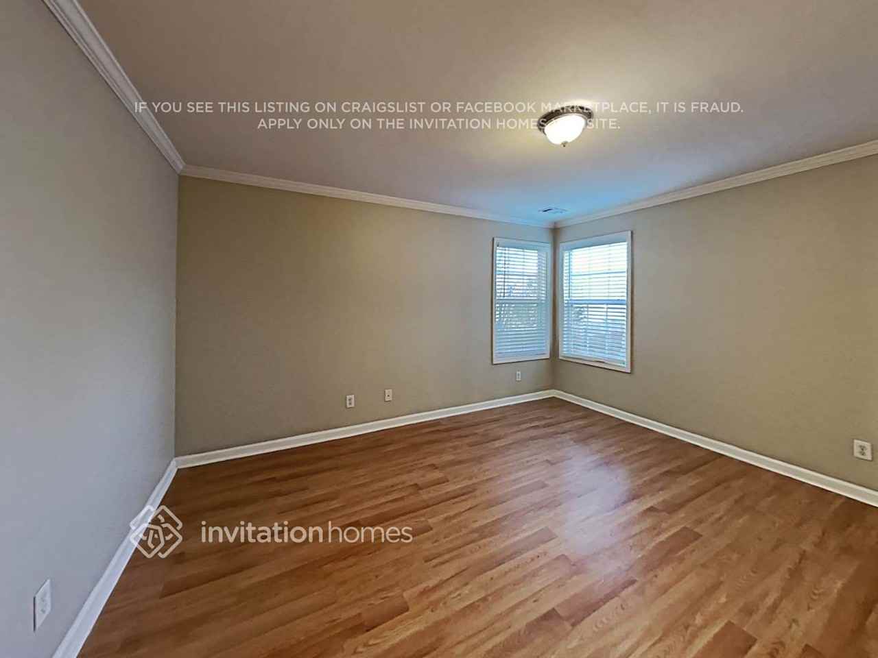 325 Providence Rd - Photo 7 of 20