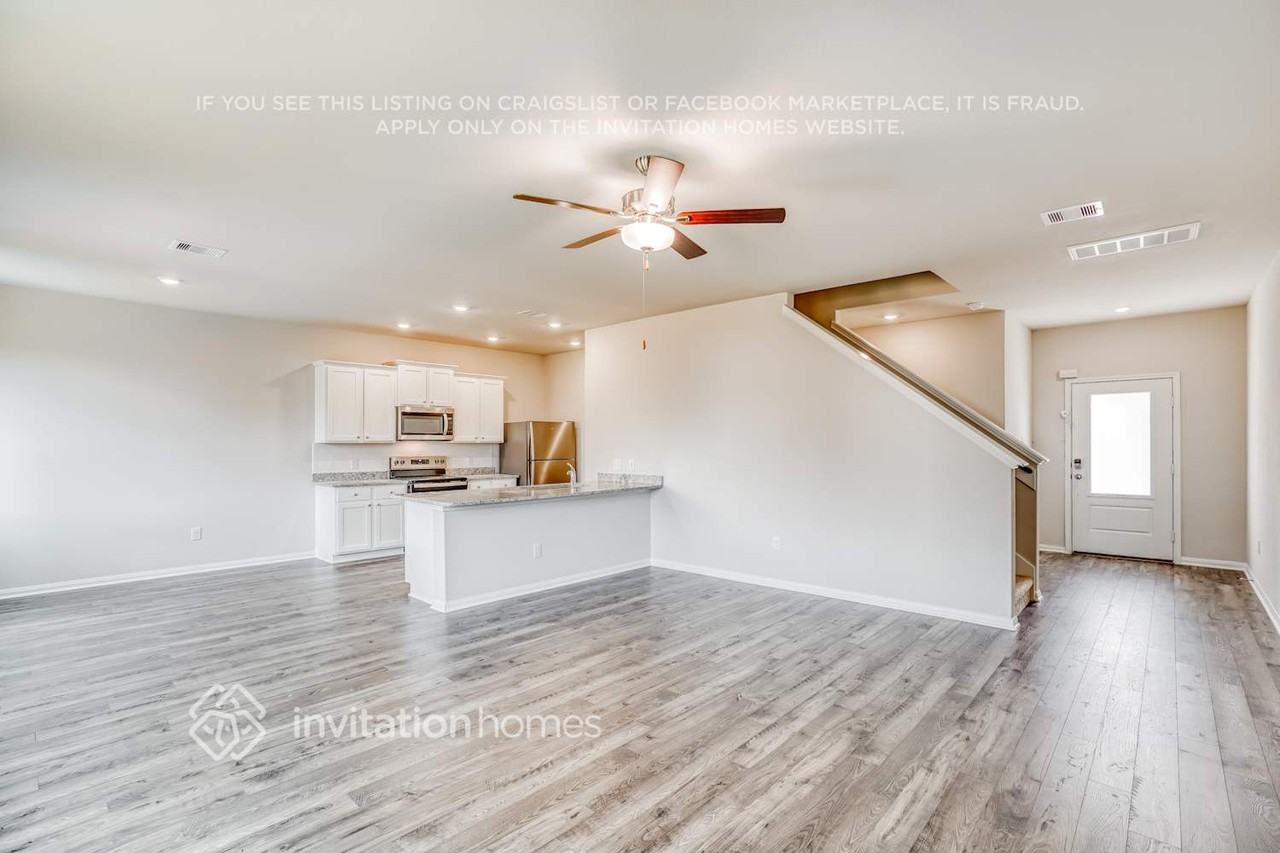 8119 Sunberry Shadow Dr - Photo 6 of 18