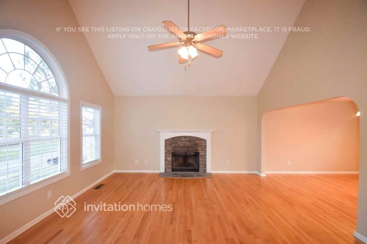 20 Akin Way Nw - Photo 2 of 12