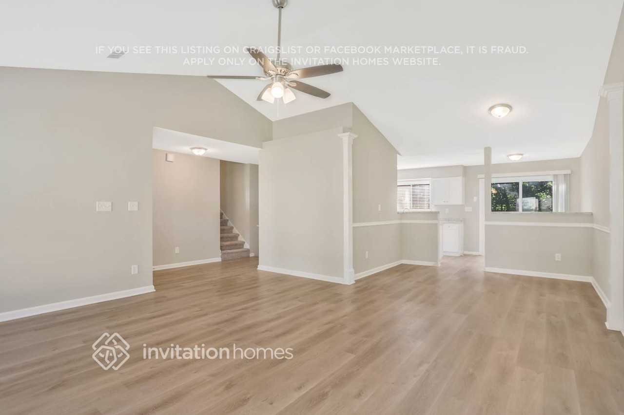 1194 Realm Ln - Photo 5 of 25