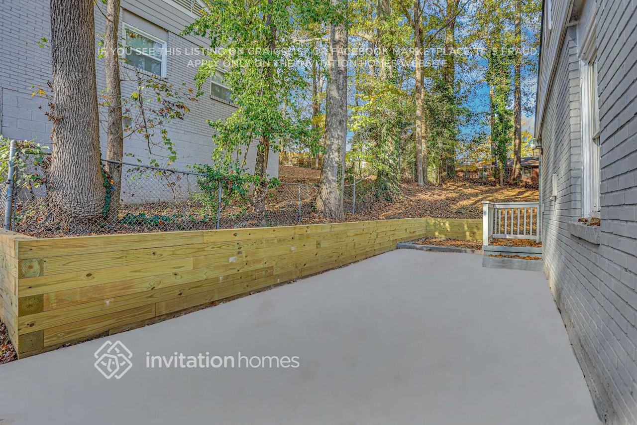 300 Banberry Dr Se - Photo 6 of 26