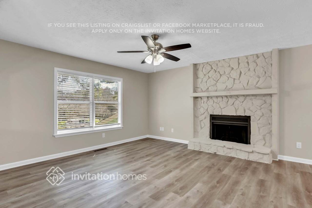 3691 Woodington Pl - Photo 4 of 27