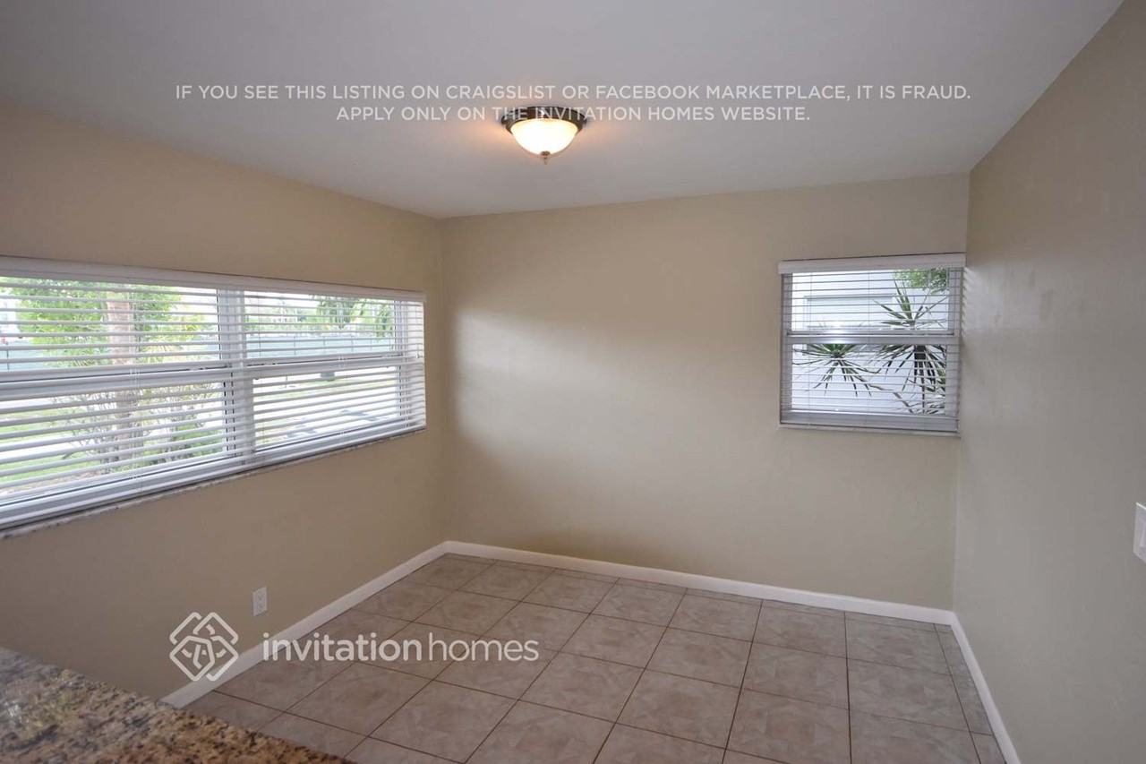 250 Sw 12th Ave - Photo 5 of 10