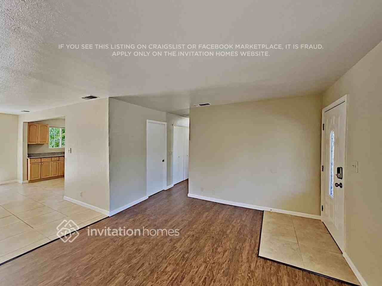 4640 Plantation Dr - Photo 5 of 18