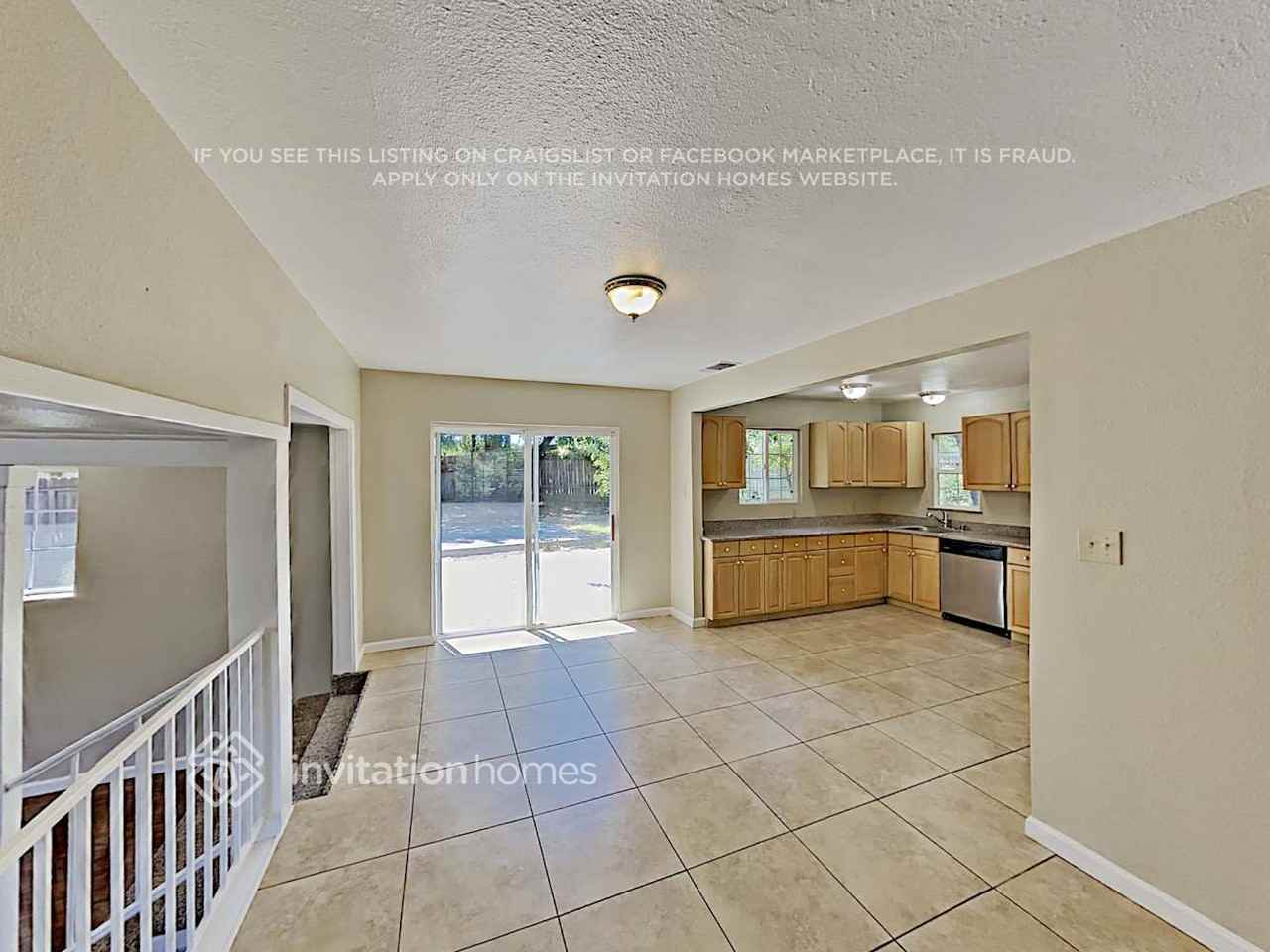 4640 Plantation Dr - Photo 7 of 18