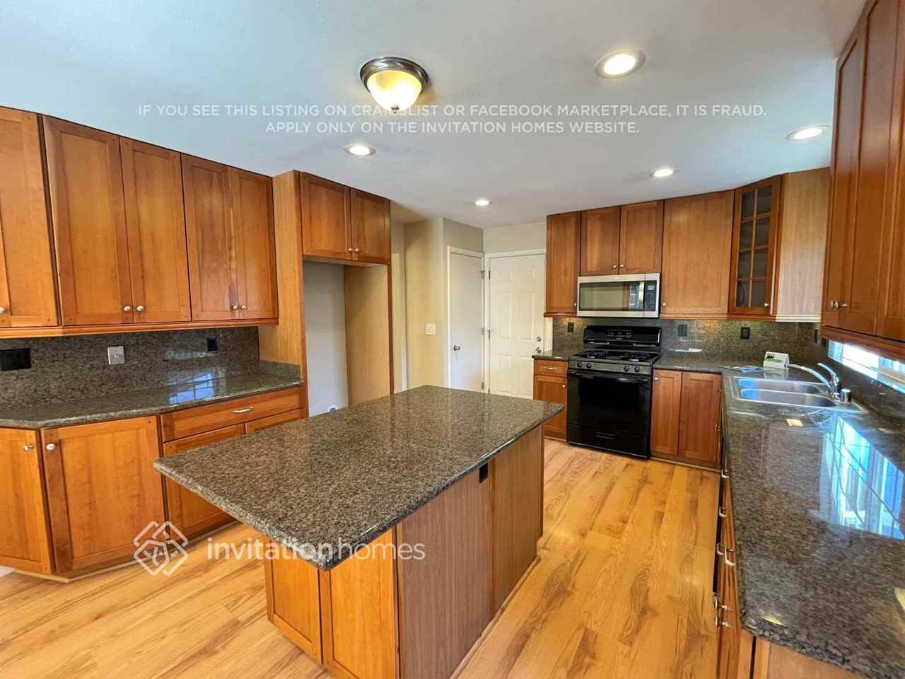 408 Limewood Dr - Photo 4 of 13