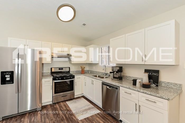 3846 Day Trail Ct - Photo 3 of 20