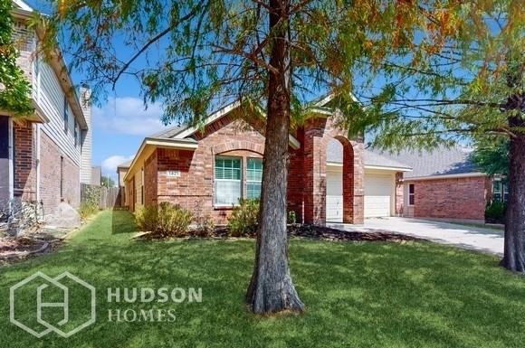 1421 Amazon Dr - Photo 5 of 36