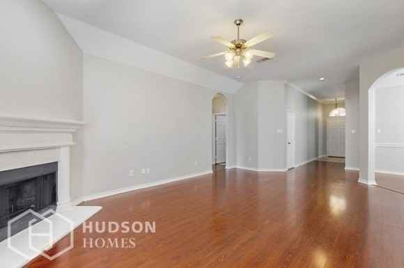 1421 Amazon Dr - Photo 7 of 36