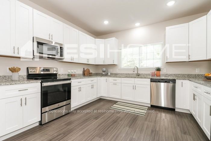 3200 Chippewa Trl - Photo 3 of 18