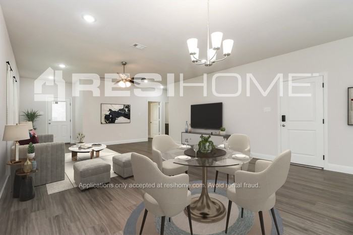 3200 Chippewa Trl - Photo 4 of 18