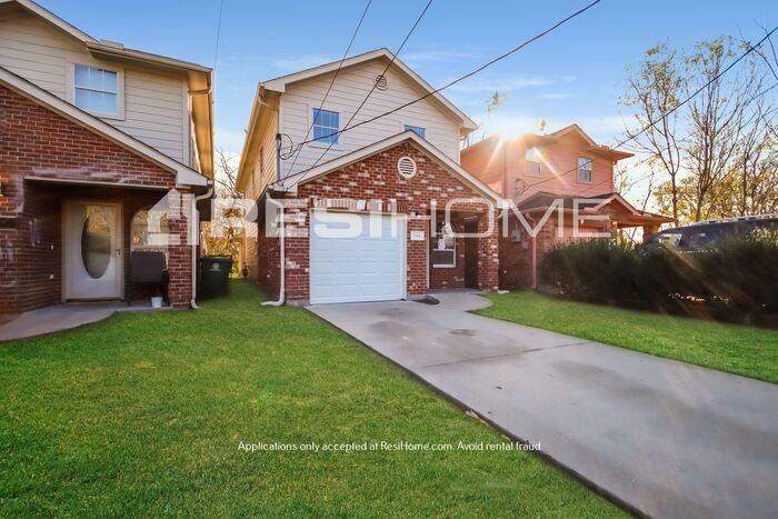 5506 Eastland St - Photo 2 of 17