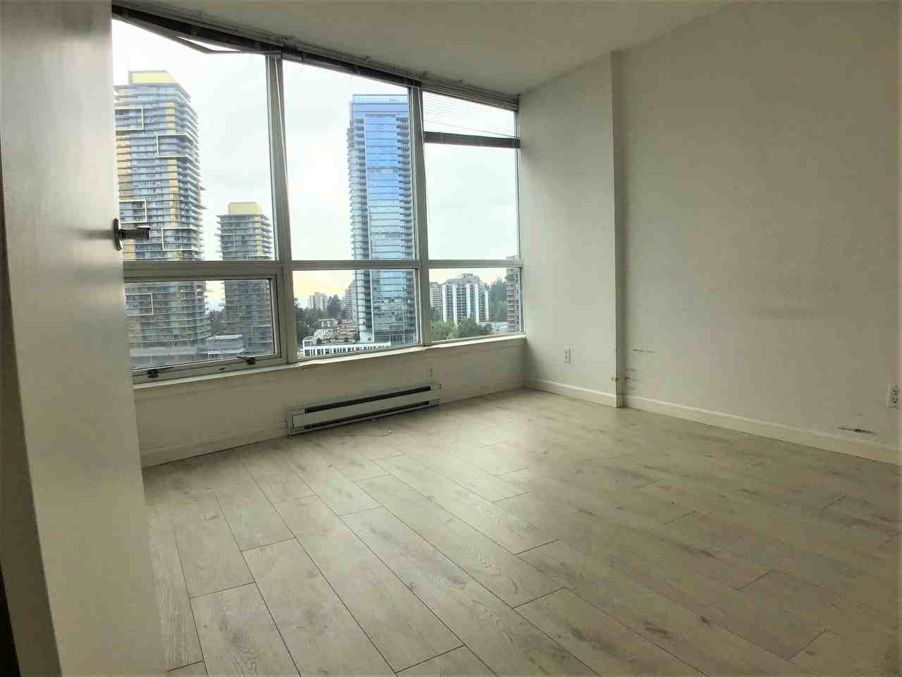 6088 Willingdon Avenue - Photo 6 of 16