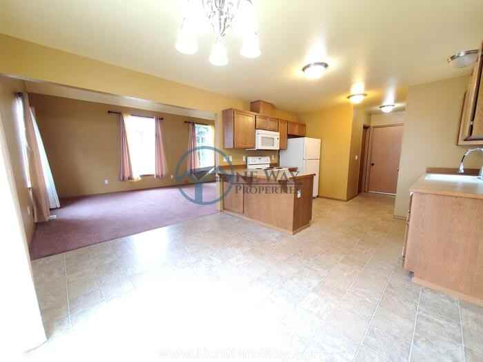 103 165th St S - Photo 5 of 18