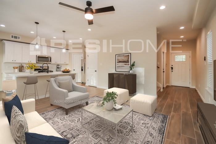 6326 Cebra St - Photo 5 of 19