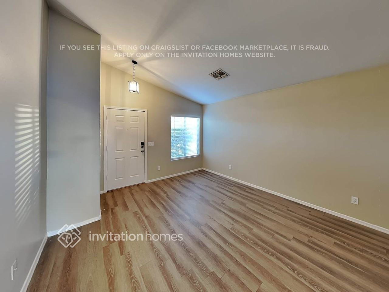 12854 W Cherry Hills Dr - Photo 3 of 18