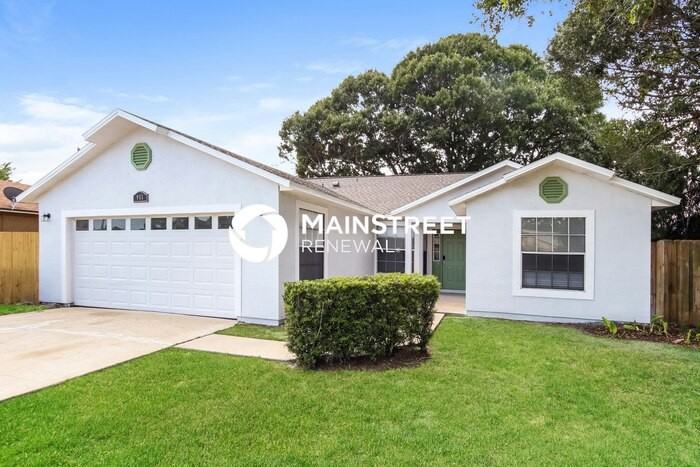 865 Pine Wood Ave - Photo 2 of 16