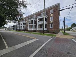 featured image of 303 Bank St #A