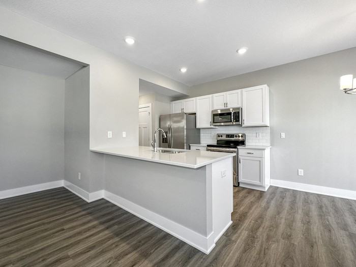 1417 Ne Mocking Bird Ln - Photo 2 of 10