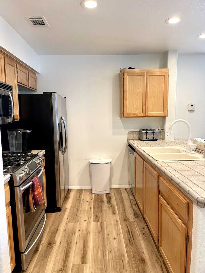 1401 Beaver Spring St #1 - Photo 4 of 21