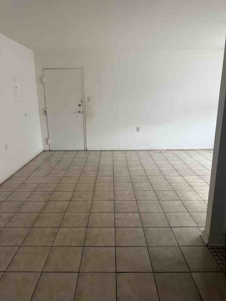 5100 Bass Pl Se #101 - Photo 3 of 10