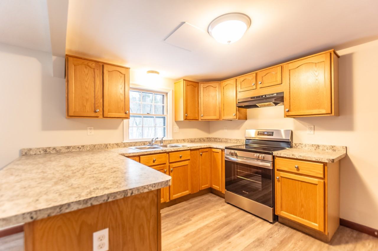 64 South Road - A #A - Photo 4 of 16