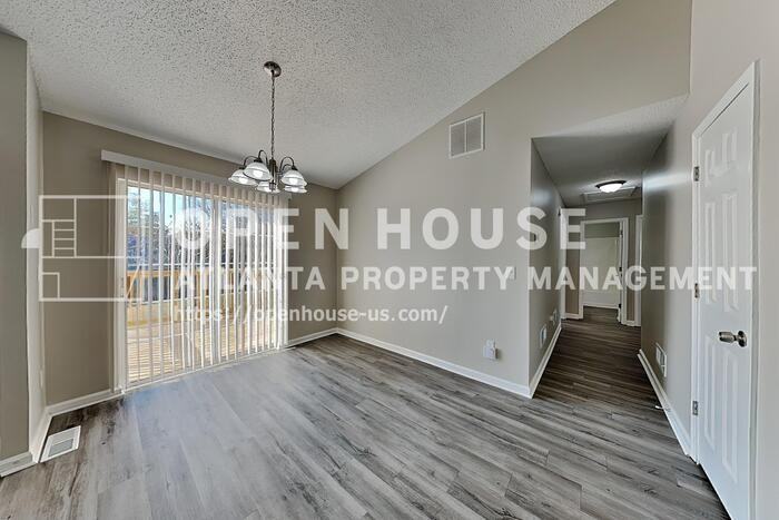 209 Bainbridge Cir - Photo 7 of 20