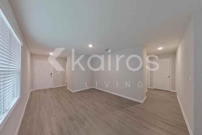 8688 Sw 43rd Ter - Photo 4 of 31