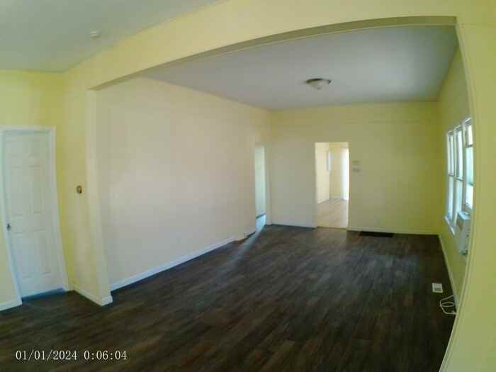 212 W 14th St - Photo 2 of 4