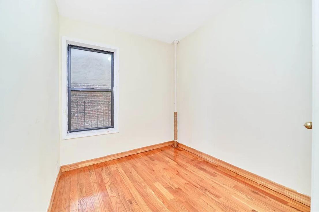 Yasmeh Realty LLC - Photo 6 of 10